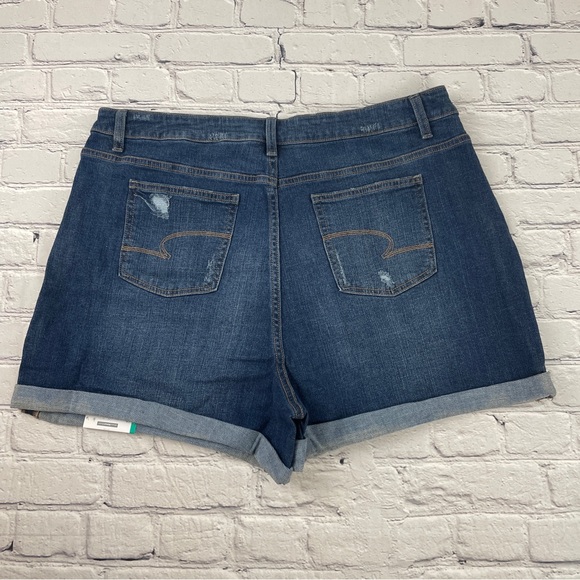 Time and Tru Women's Jean Shorts - Light Blue, Dark Blue, Camo Size 18 Bundle - Picture 5 of 10